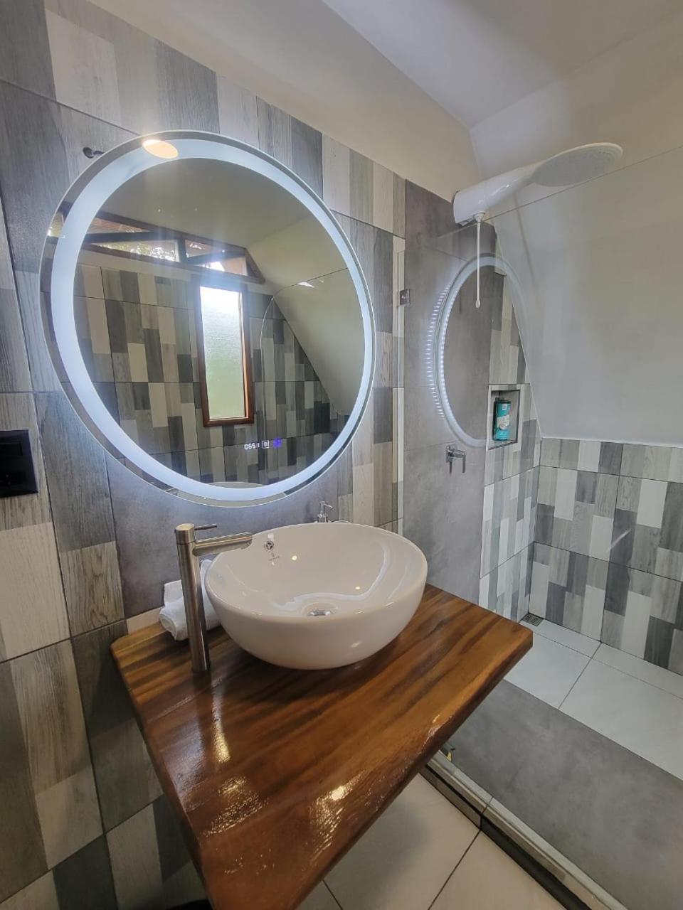 Myra Chalets Bijagua Esterno foto
